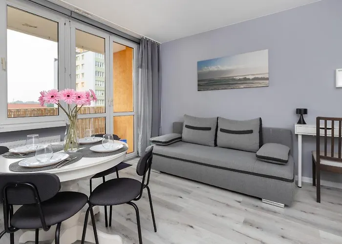 Family Apartment With Balcony In Gdynia By Noclegi Renters