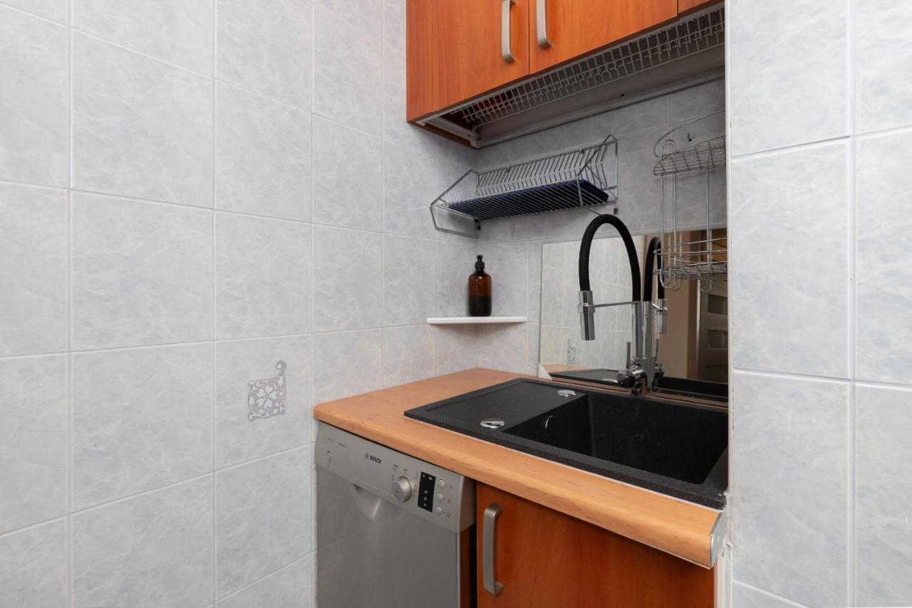 Family With Balcony In By Renters Apartament Gdynia